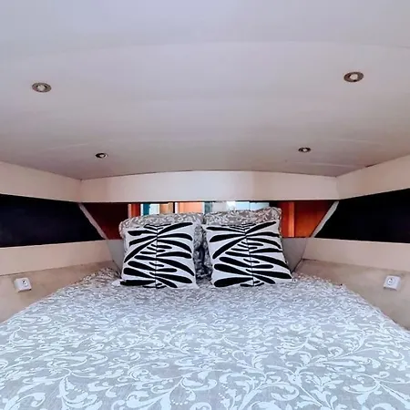 L'ipanema Sejour Original 2 Sur Bateau A Quai, Parking Prive Apartment