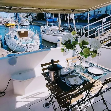 Apartment L'ipanema Sejour Original 2 Sur Bateau A Quai, Parking Prive